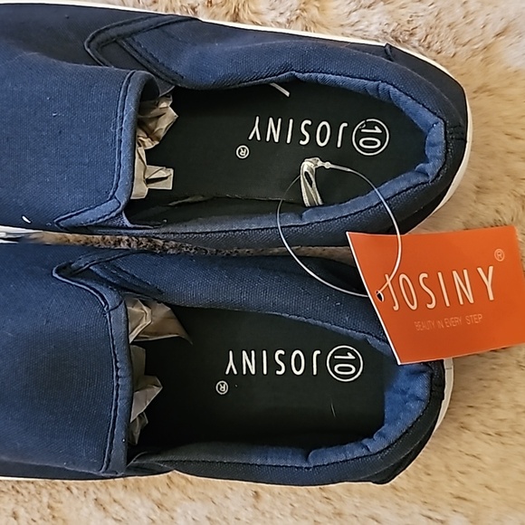 BNWT Blue Canvas Slip-On Shoes - Picture 4 of 6